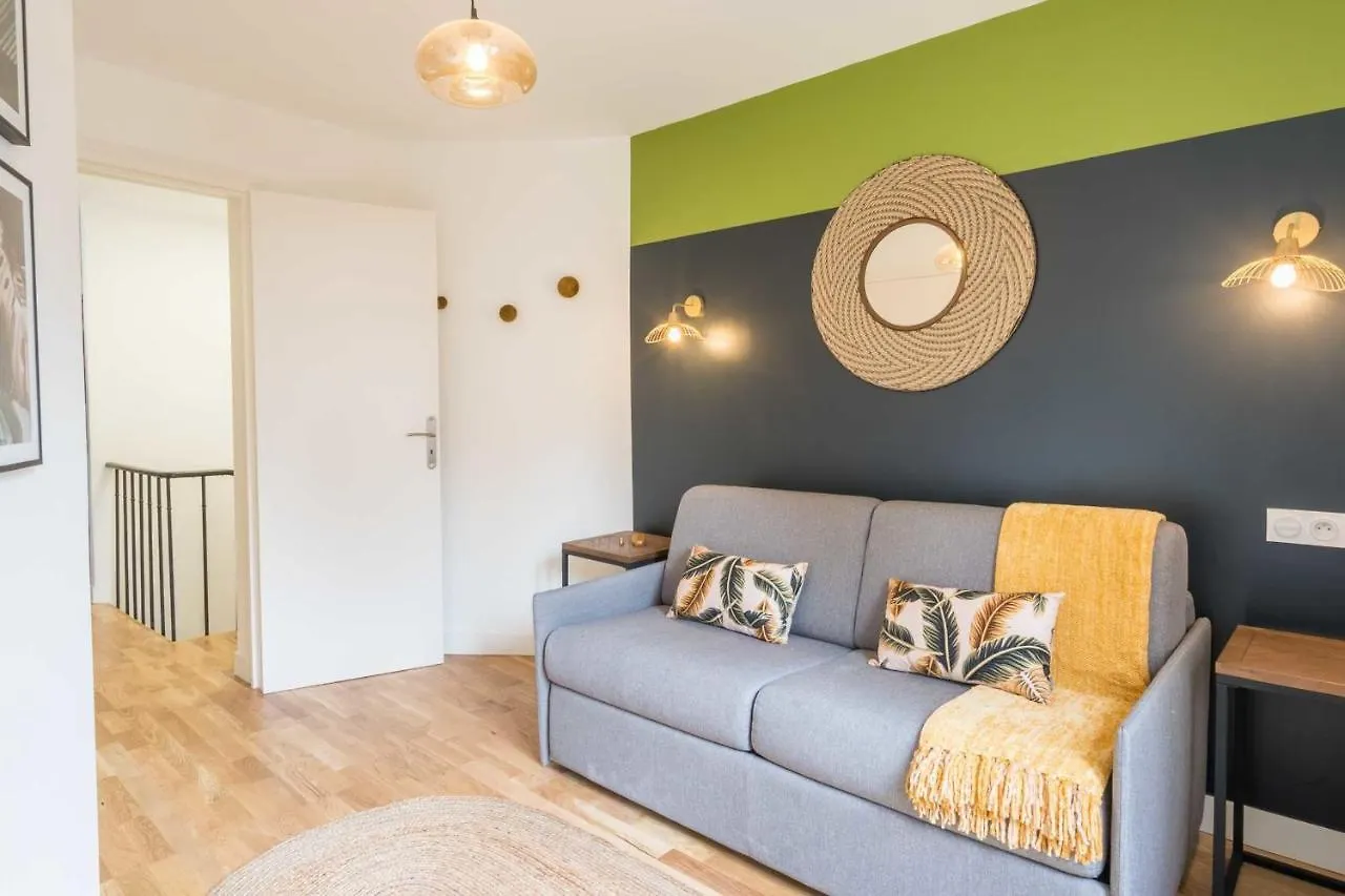 Cosy Apartment In The Heart Of Belleville 6P2Bedroom París