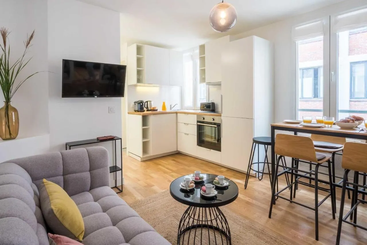 Cosy Apartment In The Heart Of Belleville 6P2Bedroom Paris France